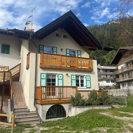Casa Cesarina By Ama Val Di Fassa Daire Canazei Dış mekan fotoğraf